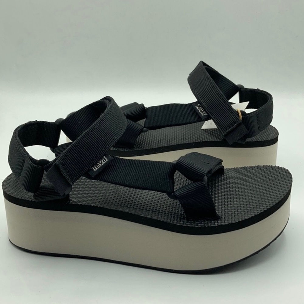 Teva Universal Flatform Black/Tan Sandals
